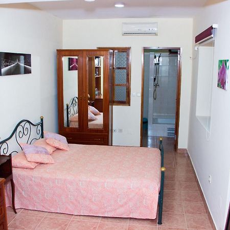 شقة Residencial Chez Flor Porto Novo المظهر الخارجي الصورة