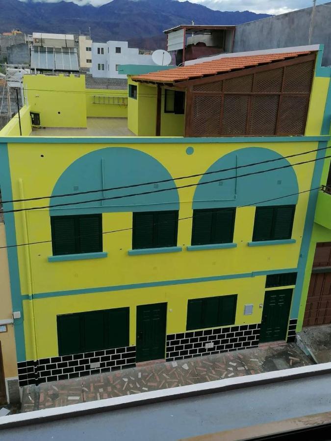 شقة Residencial Chez Flor Porto Novo المظهر الخارجي الصورة