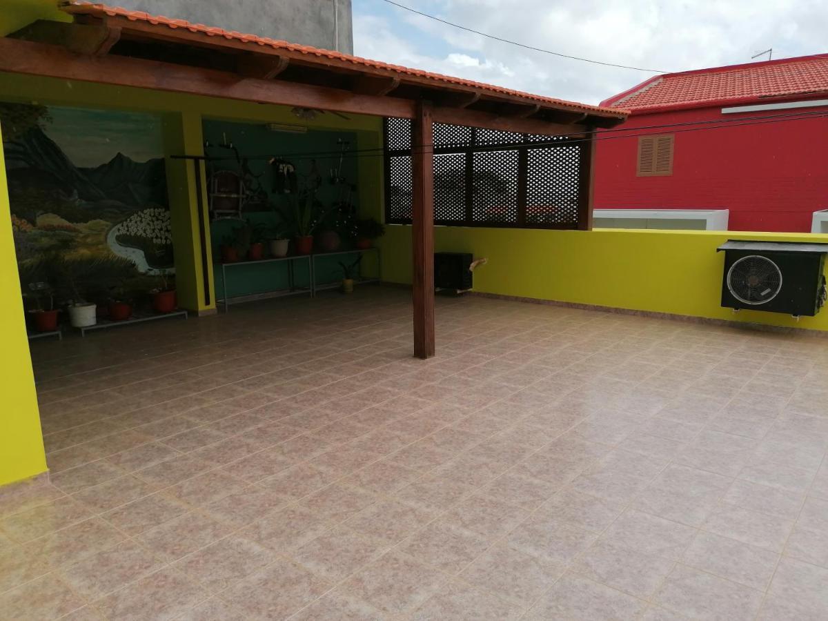 شقة Residencial Chez Flor Porto Novo المظهر الخارجي الصورة